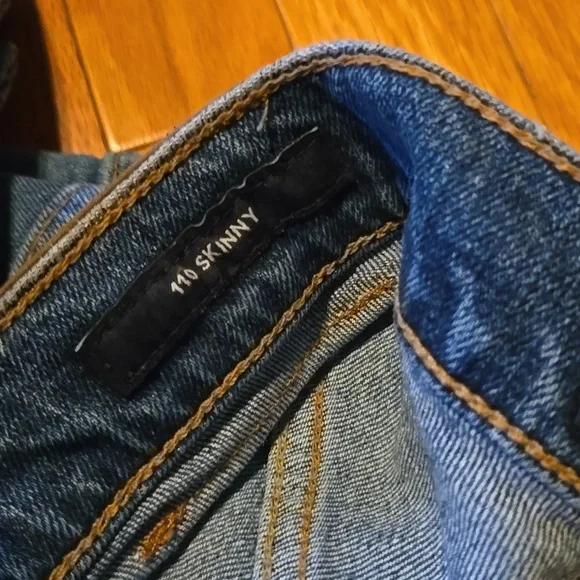 Lucky Brand Denim Jeans Assortment - Picture 5 of 7
